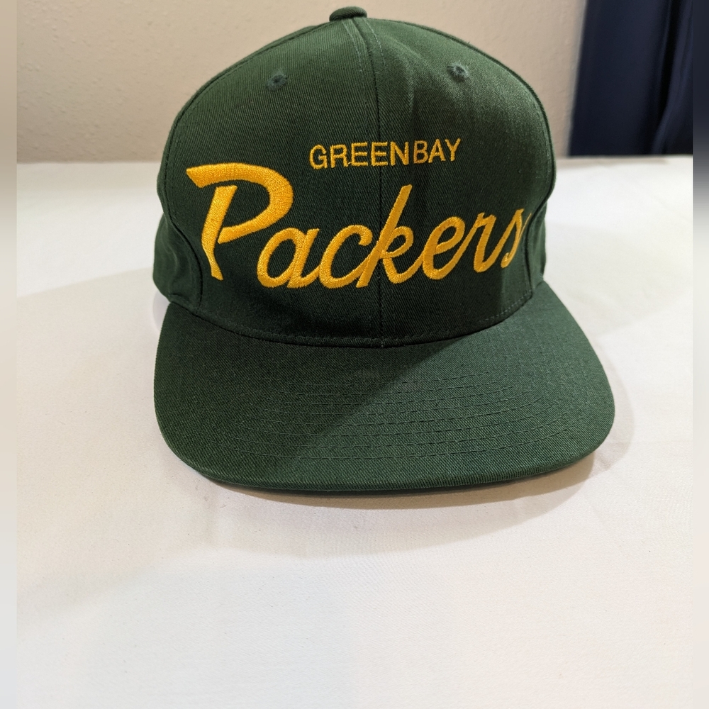 Mitchell & Ness Vintage Style Script Green Bay Packers Snapback